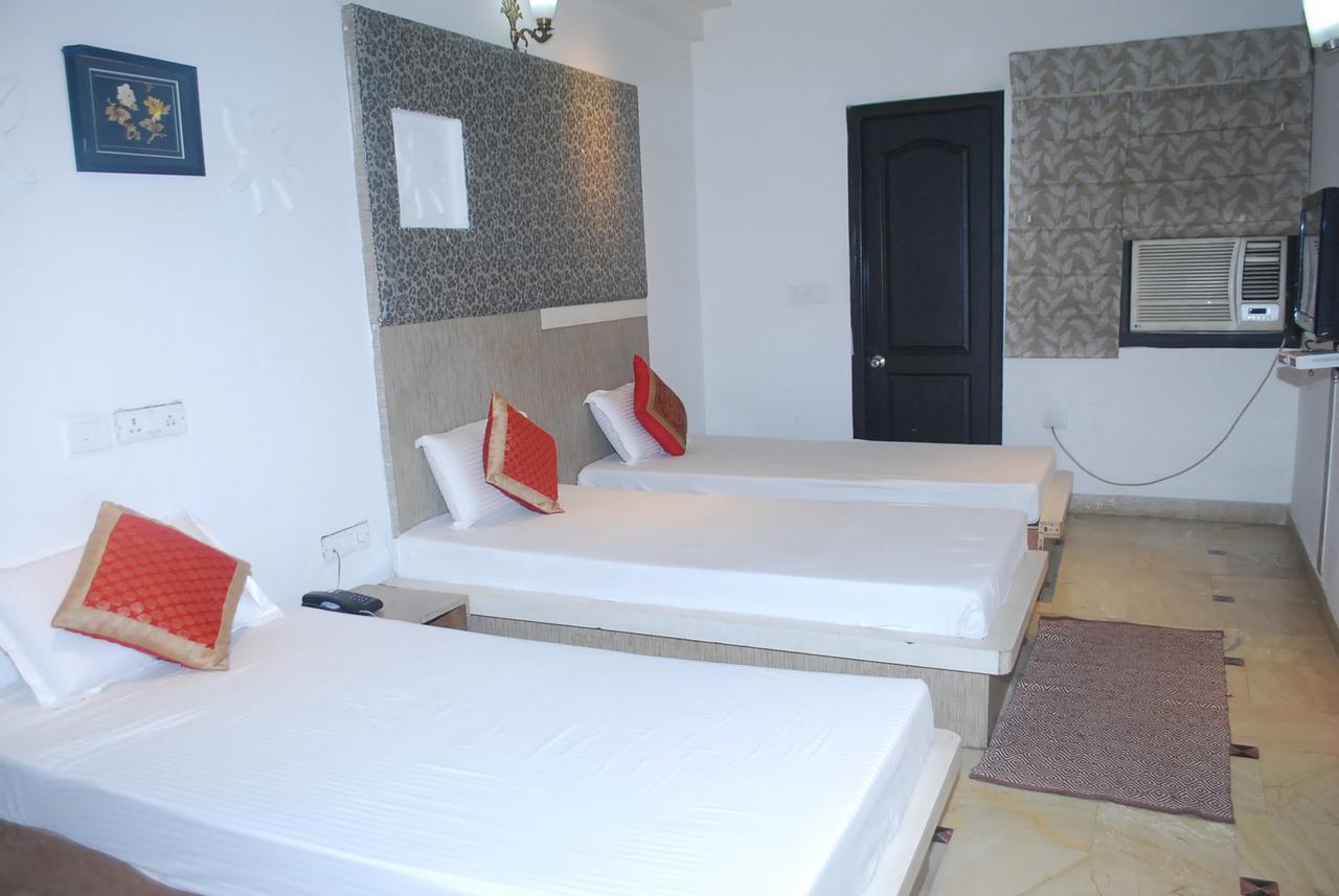 Hotel Panna Paradise Agra  Exterior photo